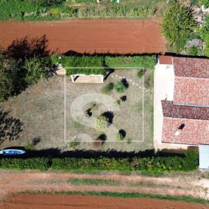 Kuća, prizemnica, Muntić - prostrana okućnica, privatnost i mirna lokacija
