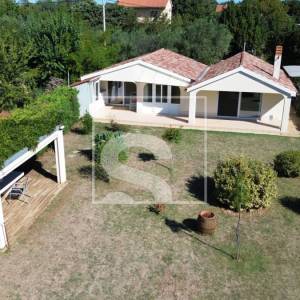 Kuća, prizemnica, Muntić - prostrana okućnica, privatnost i mirna lokacija