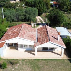 Kuća, prizemnica, Muntić - prostrana okućnica, privatnost i mirna lokacija