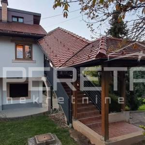 Kuća uz šumu, 3 min od centra – mir koji se rijetko nalazi