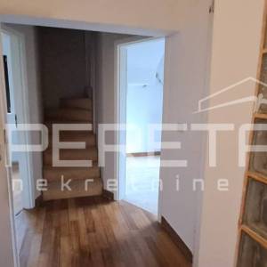 Kuća uz šumu, 3 min od centra – mir koji se rijetko nalazi