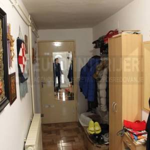Kuća Zagreb, G. Vrapče, 298 m², 2 etaže kao 2 stana, 3 et. nedovršena