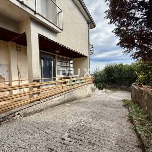Kvarner, Matulji, 3-sobni stan, 120 m2, etaža, okućnica