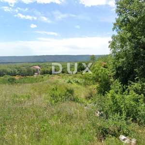 Labin, građevinsko zemljište s pogledom na more, 4.415 m²