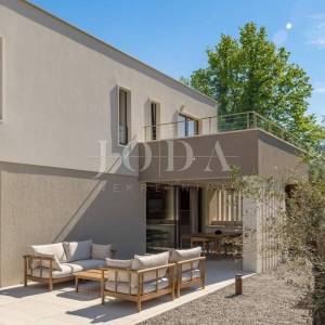 Labin, okolica, impozantna Villa s grijanim bazenom
