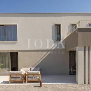 Labin, okolica, impozantna Villa s grijanim bazenom