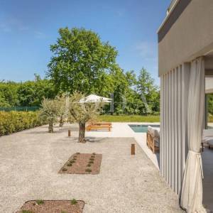 Labin, okolica, impozantna Villa s grijanim bazenom
