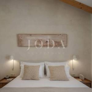 Labin, okolica, impozantna Villa s grijanim bazenom