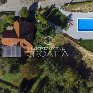 Ladanjska vila sa bazenom, mogućnost dugoročnog ili dnevnog najma!