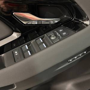 Land Rover Range Rover Evoque VELVET PHEV P269