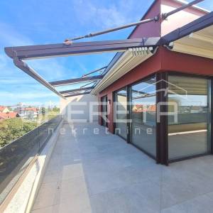 Luksuzni dvoetažni penthouse u Velikoj Gorici – privatni ulaz liftom u dnevni bo