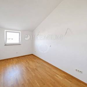 Malinska, apartman s lijepim pogledom na more, prodaja!