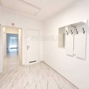 Malinska, prodaja, apartman na drugom katu s pogledom na more! 