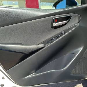Mazda 2 G75 CHALLENGE