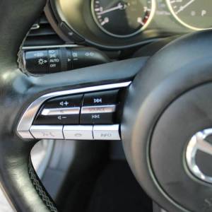 Mazda 3 2.0 AUTOMATIK *LED, NAVIGACIJA, KAMERA*