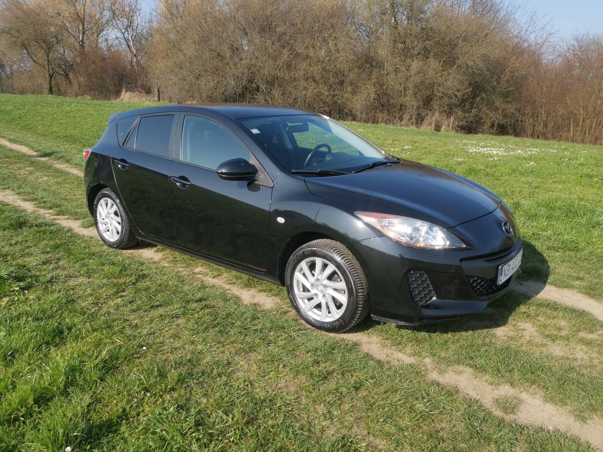 Mazda 3 CD116 CE - hitno!
