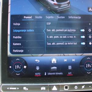 Mercedes-Benz klasa C T-model 220d AMG AUTOMATIK *LED, NAVIGACIJA, KAMERA*
