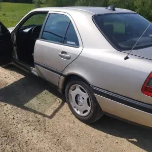 Mercedes c 220