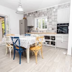 Murter- elegantna mediteranska Vila s bazenom i pogledom na more, 148m2 