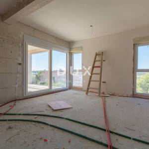 Murter, Jezera, četverosobni stan, 161,35 m2, troetažni