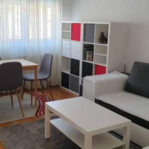 Najam: Zagreb - Maksimirska ulica - uređen 1-sob. stan, 28m2, I.kat