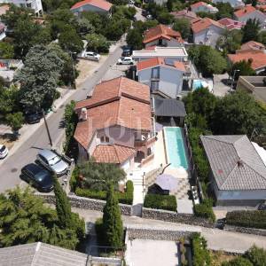 Novi Vinodolski kuća s bazenom