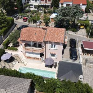 Novi Vinodolski kuća s bazenom