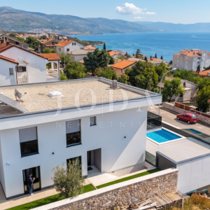 Novi Vinodolski moderna novogradnja blizu plaže i centra grada