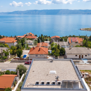Novi Vinodolski moderna novogradnja blizu plaže i centra grada