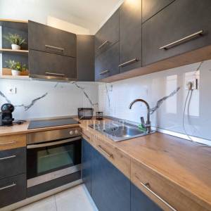 OPATIJA, CENTAR - 2 apartmana za prodaju