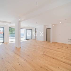Opatija, centar, penthouse, 240,35 m2, terasa 90,90 m2