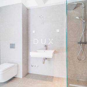 Opatija, centar, trosobni stan, 100,16 m2, terasa 34 m²