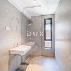 Opatija, centar, trosobni stan, 101,36 m2, jacuzzi
