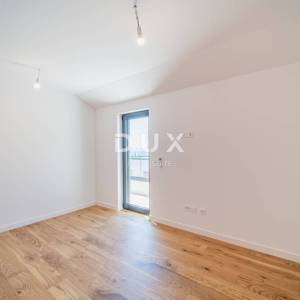 Opatija, centar, trosobni stan, 101,36 m2, jacuzzi