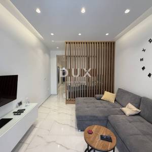 Opatija, centar, jednosobni stan, 52m2, 100 m od mora