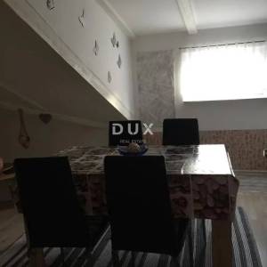 Opatija, centar, stan 180 m2 s panoramskim pogledom na more + 3 parkirna mjesta