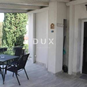Opatija, centar, stan 180 m2 s panoramskim pogledom na more + 3 parkirna mjesta