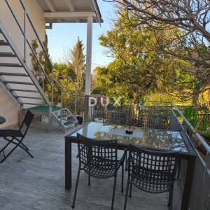 Opatija, centar, stan 180 m2 s panoramskim pogledom na more + 3 parkirna mjesta