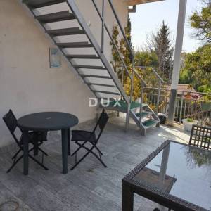 Opatija, centar, stan 180 m2 s panoramskim pogledom na more + 3 parkirna mjesta