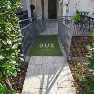 Opatija, centar, stan 180 m2 s panoramskim pogledom na more + 3 parkirna mjesta