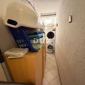 Opatija, centar, stan 240 m2 s pogledom na more + 6 parkirnih mjesta