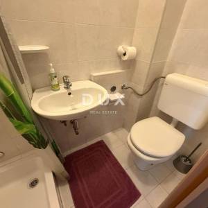 Opatija, centar, stan 240 m2 s pogledom na more + 6 parkirnih mjesta