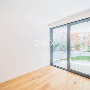 Opatija, centar, četverosobni stan, 172,31 m2, vrtna terasa