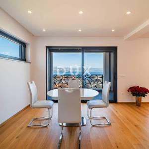 Opatija, centar, trosobni stan, 127m2, novogradnja