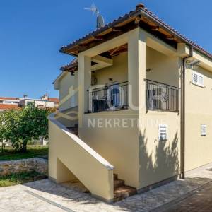 Otok Krk, 3s+db, 194.2m2, terasa, balkon, garaža