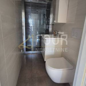 Otok Krk, Malinska, 2s+db - 450 m od mora