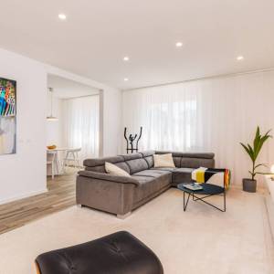 Otok Krk, Njivice - Potpuno namješten stan 79,55 m², 250 m od mora