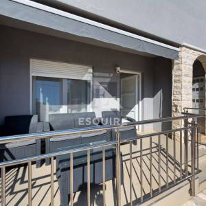 PETRČANE – Stan u prizemlju - 160 m od mora