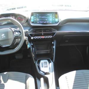 Peugeot 2008 1.2 Puretech AUTOMATIK *LED, NAVIGACIJA*