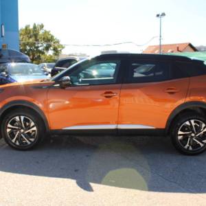 Peugeot 2008 1.2 Puretech GT Line *LED, NAVIGACIJA, KAMERA*